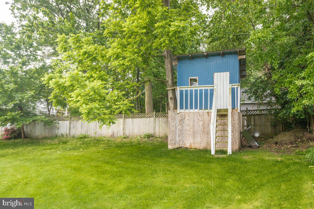 6505 Walker Branch Drive Laurel, MD 20707 - Photo 56 of 60 Tree house and shed