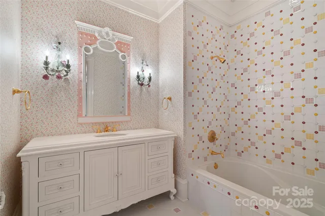 a view of a interior of the house