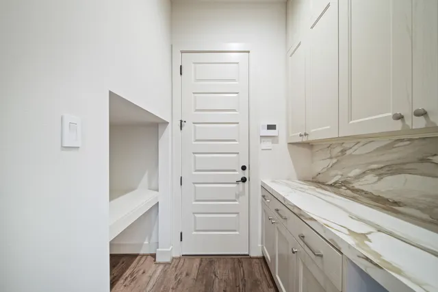 $1,400,000 | 5434 Windswept Lane, Houston, TX 77056