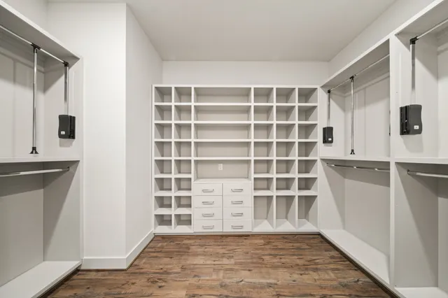 $1,400,000 | 5434 Windswept Lane, Houston, TX 77056