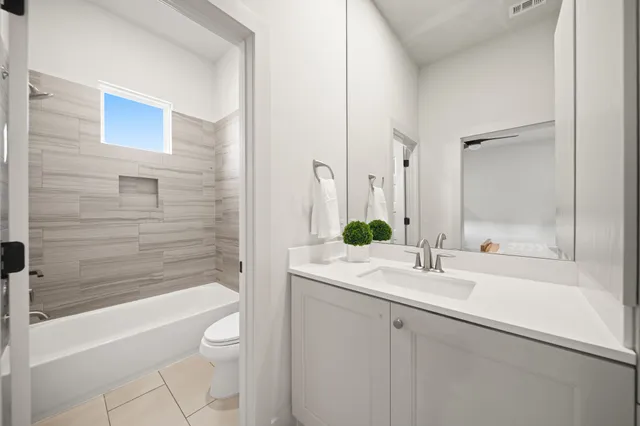 $1,400,000 | 5434 Windswept Lane, Houston, TX 77056