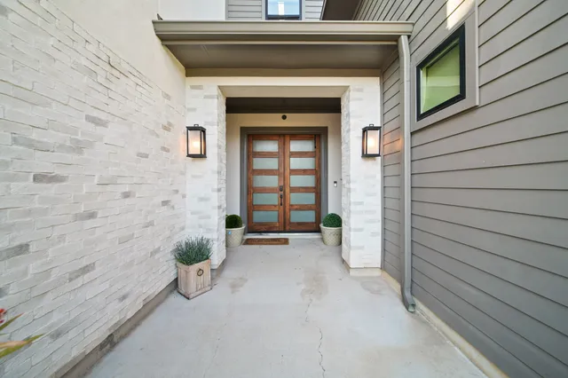 $1,400,000 | 5434 Windswept Lane, Houston, TX 77056