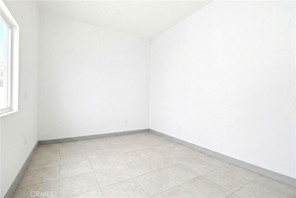 7008 Summit Valley Road Hesperia, CA 92345 - Photo 43 of 48