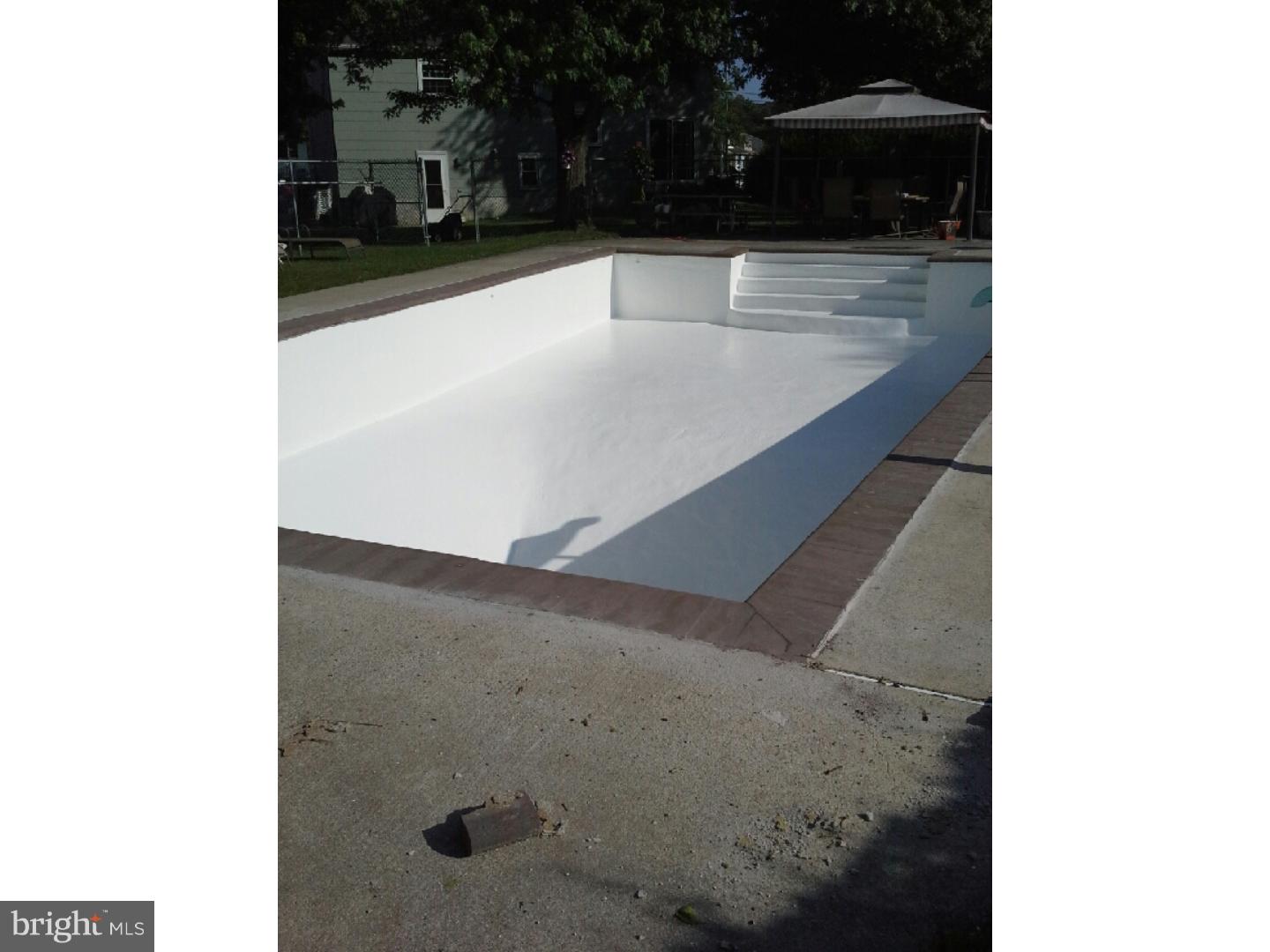 28 Rondon Avenue Berlin, NJ 08009 - Photo 22 of 23 Pool