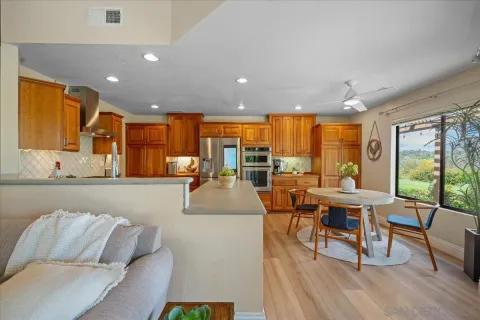 $1,495,000 | 328 Montecito Glen, Escondido, CA 92025