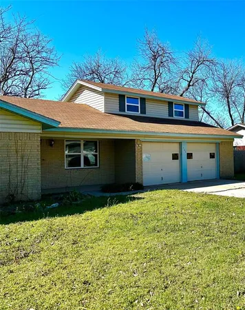 $285,000 | 725 Meadowlark Circle, Crowley, TX 76036