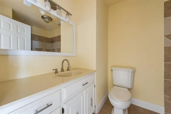 $285,000 | 725 Meadowlark Circle, Crowley, TX 76036