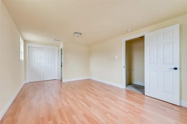 $285,000 | 725 Meadowlark Circle, Crowley, TX 76036