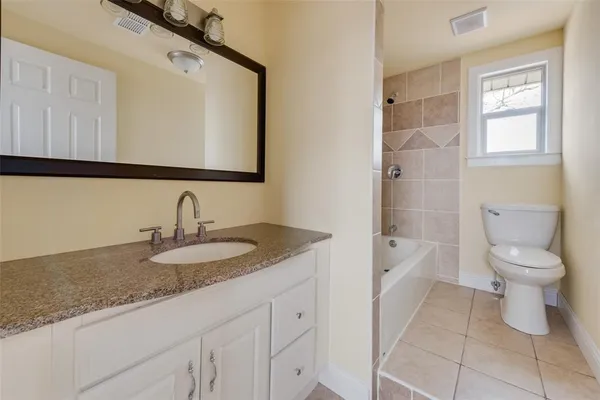 $285,000 | 725 Meadowlark Circle, Crowley, TX 76036