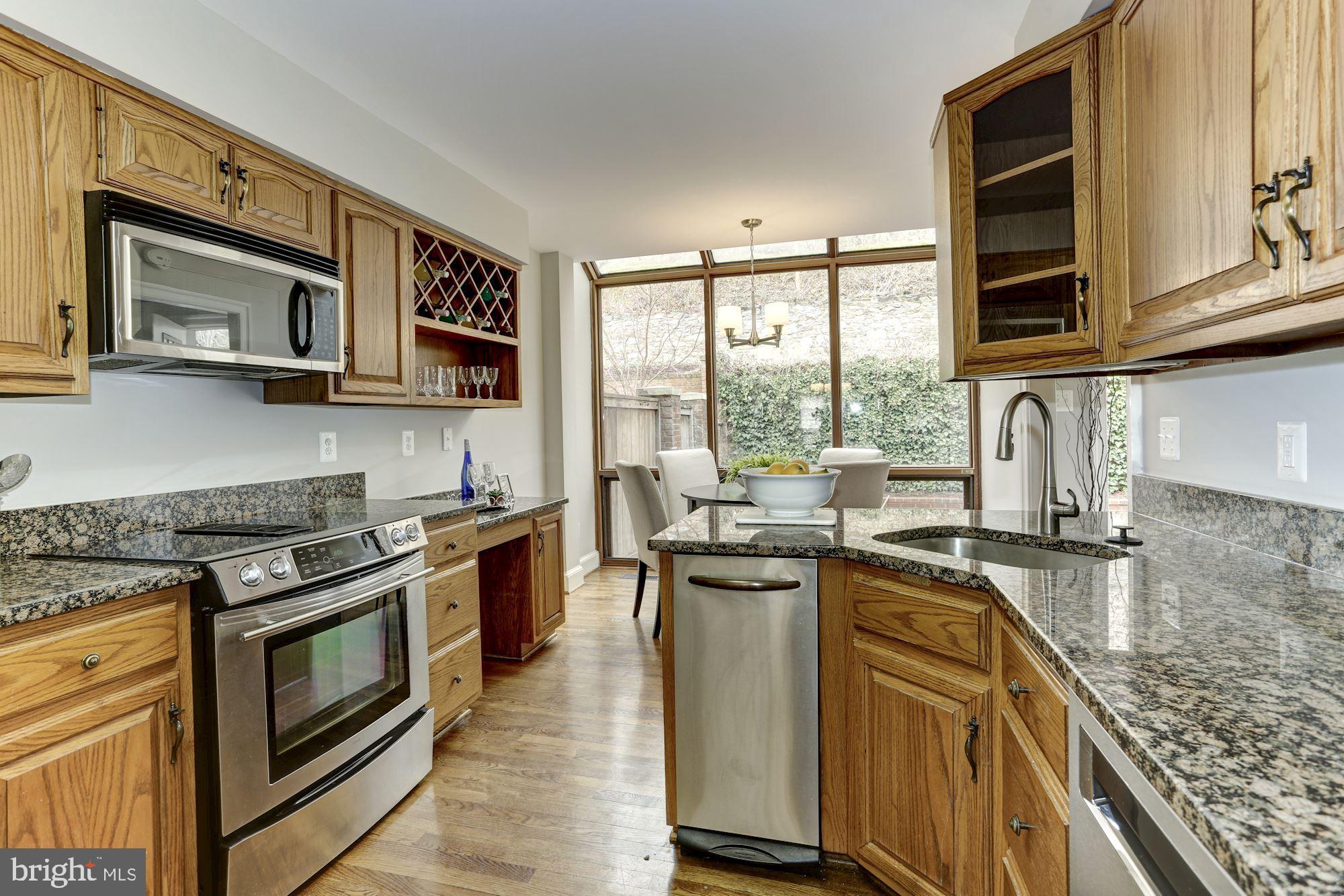 8013 Quarry Ridge Way Bethesda, MD 20817 - Photo 16 of 58