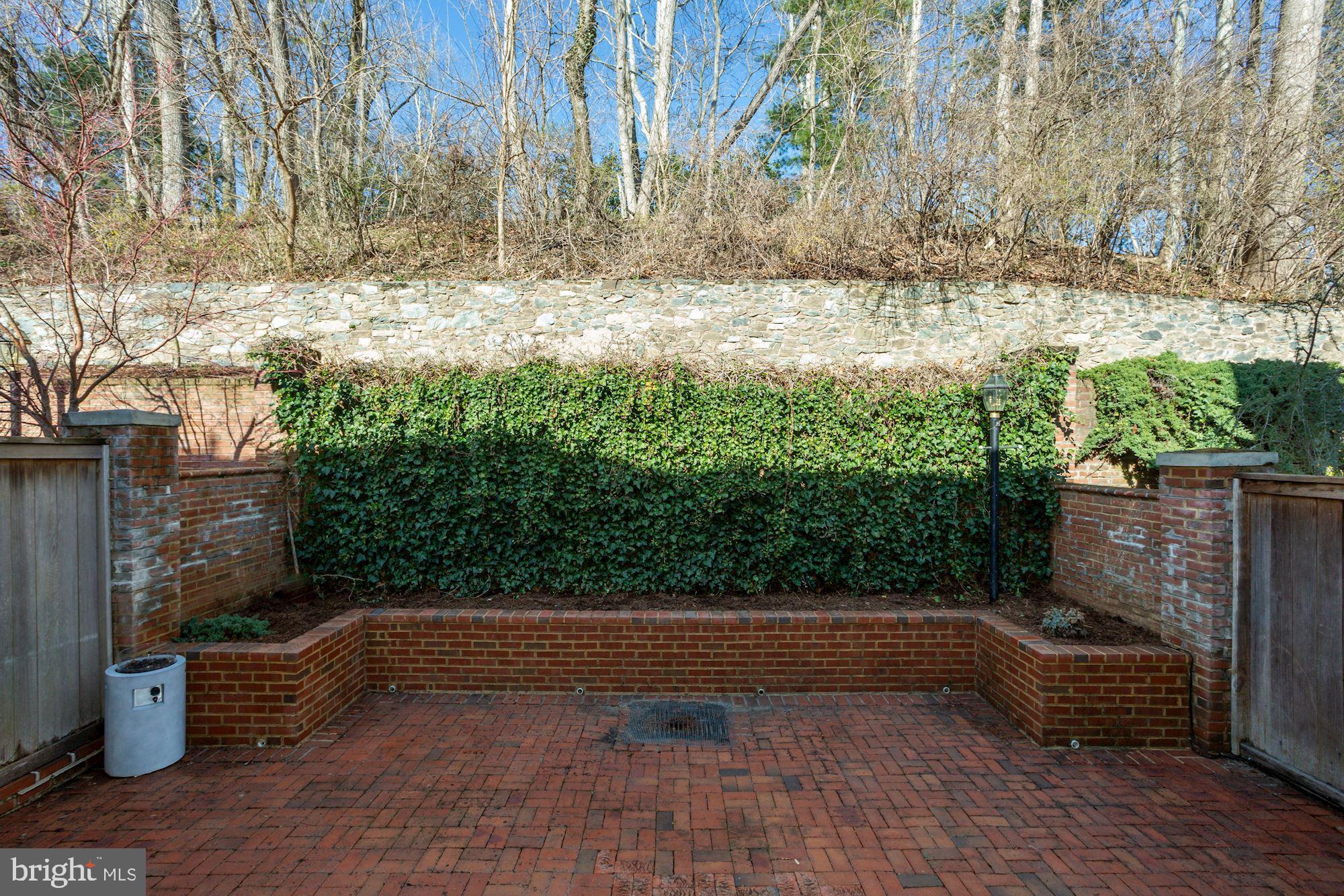 8013 Quarry Ridge Way Bethesda, MD 20817 - Photo 54 of 58