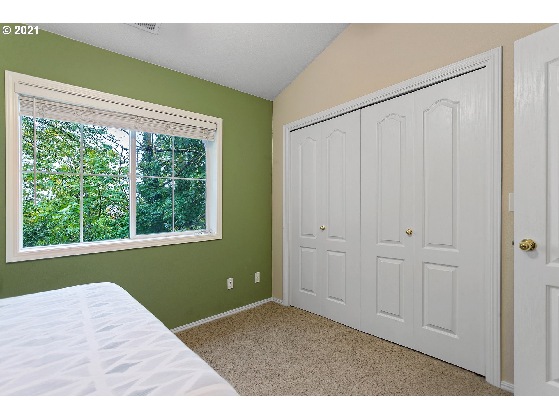4930 Southwest 1st Avenue Portland, OR 97239 - Photo 17 of 27 a view of an empty room with a window