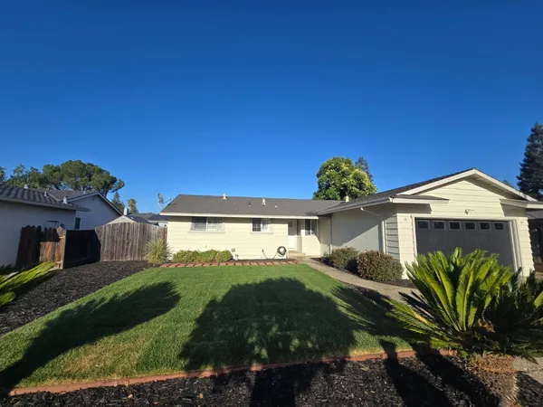 $829,999 | 8312 Kelton Drive, Gilroy, CA 95020