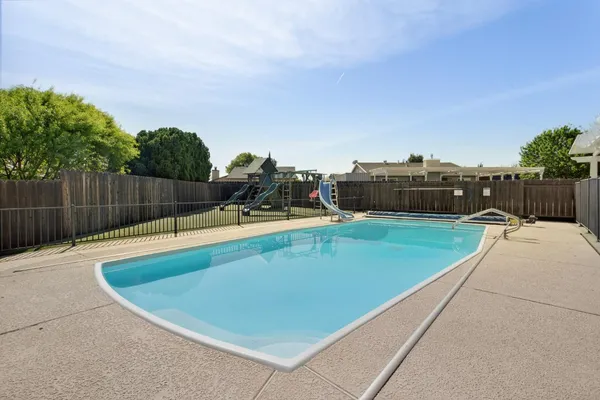 $699,998 | 166 Norman Court, Tracy, CA 95376