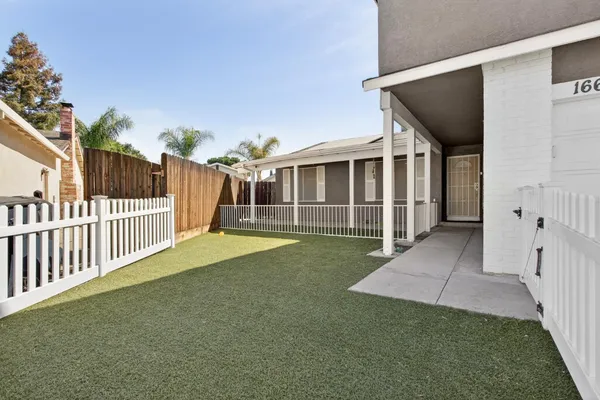 $699,998 | 166 Norman Court, Tracy, CA 95376