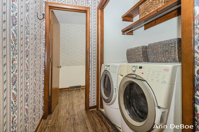 $425,000 | 2136 Stowevalley Drive Southeast, Grand Rapids, MI 49508