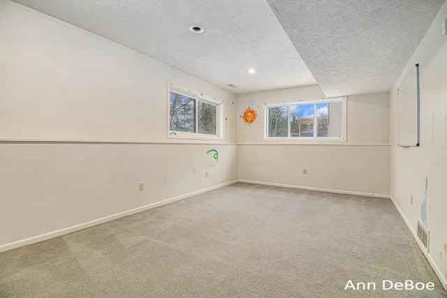 $425,000 | 2136 Stowevalley Drive Southeast, Grand Rapids, MI 49508