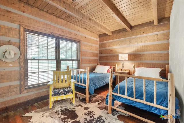 $2,600,000 | 281 North U.S. Highway 281, Lampasas, TX 76550