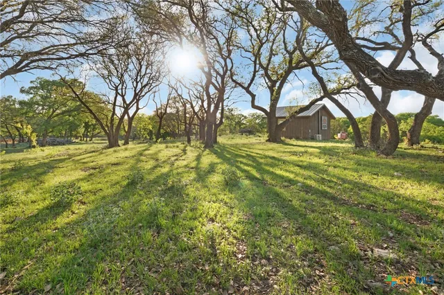 $2,600,000 | 281 North U.S. Highway 281, Lampasas, TX 76550