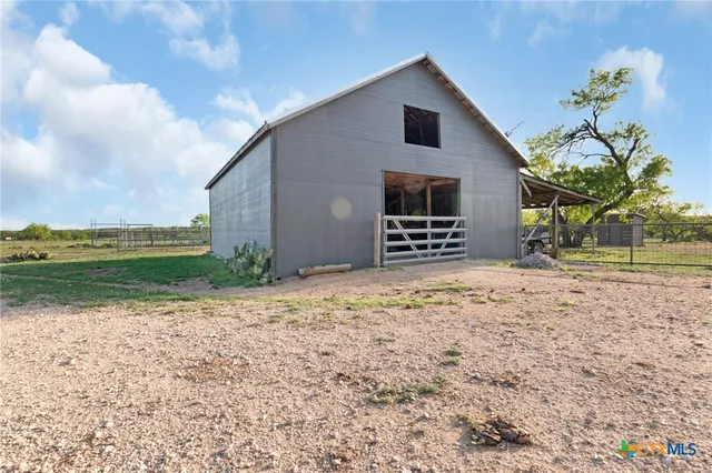 $2,600,000 | 281 North U.S. Highway 281, Lampasas, TX 76550
