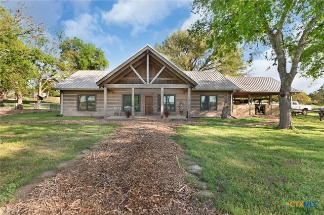 $2,600,000 | 281 North U.S. Highway 281, Lampasas, TX 76550