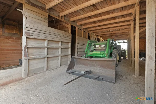 $2,600,000 | 281 North U.S. Highway 281, Lampasas, TX 76550