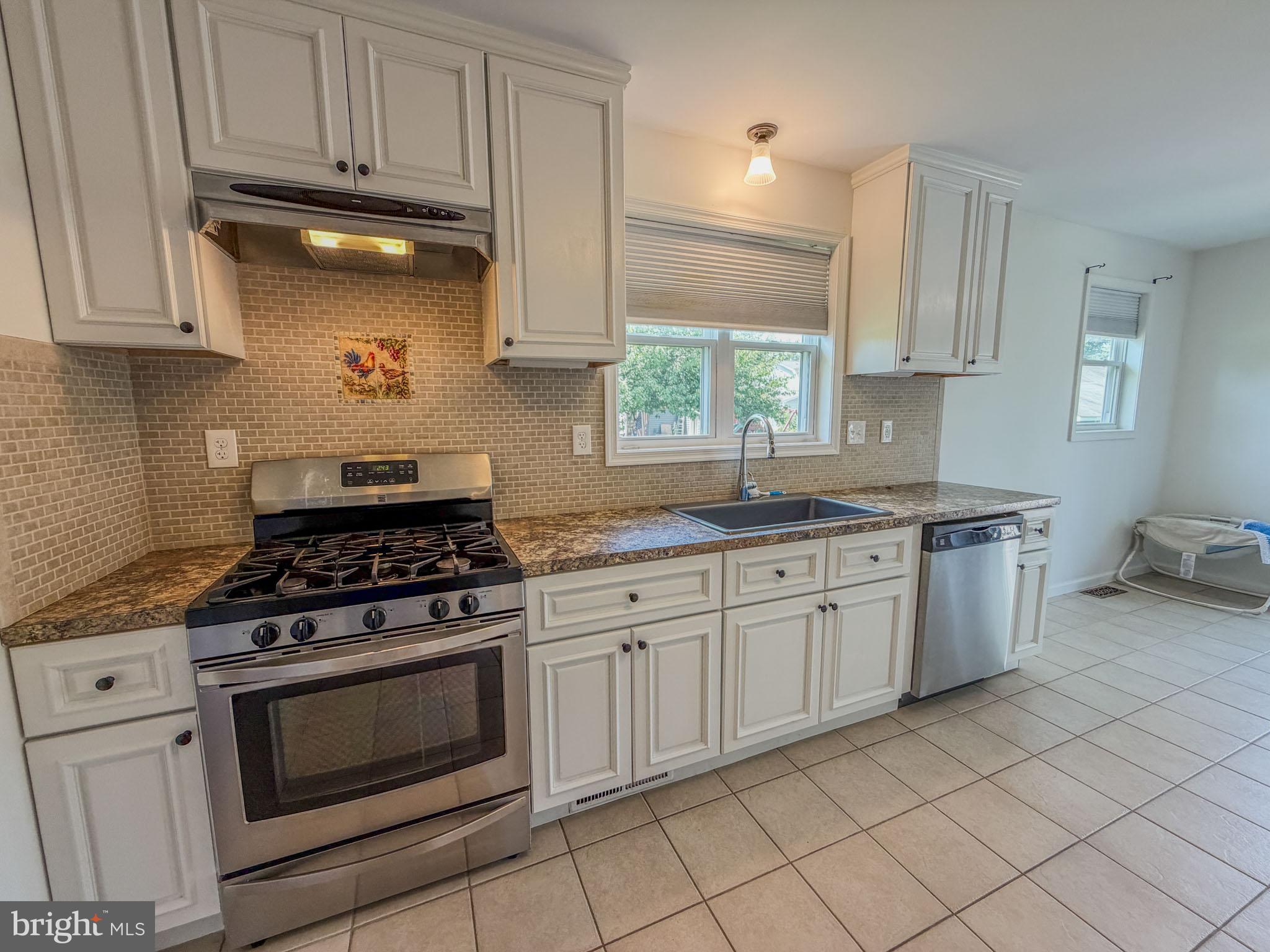 14 Broad Street Penns Grove, NJ 08069 - Photo 11 of 24