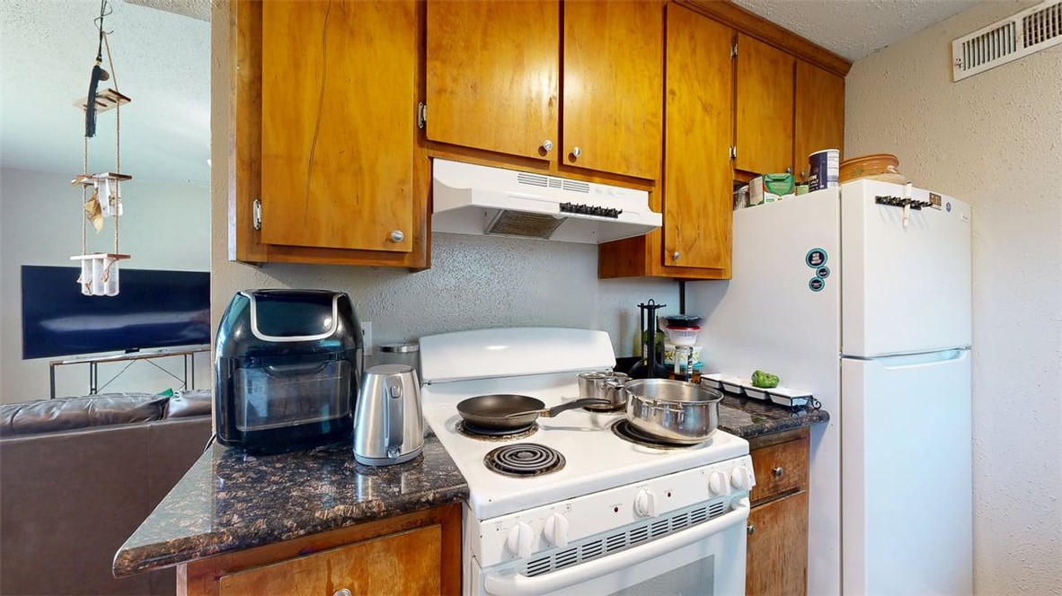 806 Oran Circle, Unit B Bryan, TX 77801 - Photo 7 of 16
