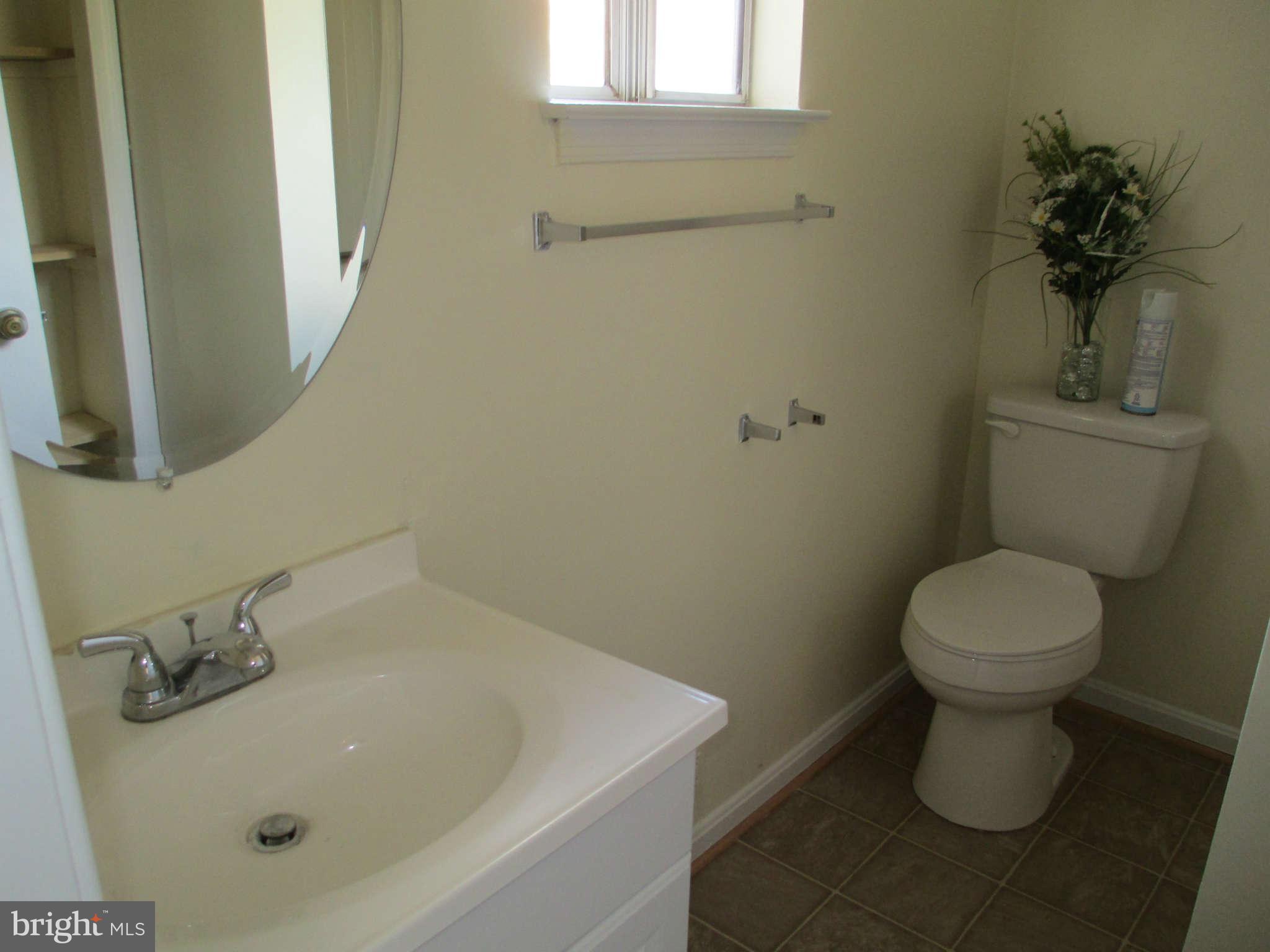 15755 Livingston Road Accokeek, MD 20607 - Photo 10 of 10 1st Floor Full Bath