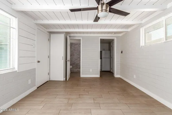 $999 | 3027 North 37th Street, Unit 6, Phoenix, AZ 85018