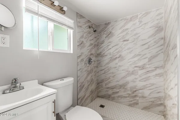 $999 | 3027 North 37th Street, Unit 6, Phoenix, AZ 85018