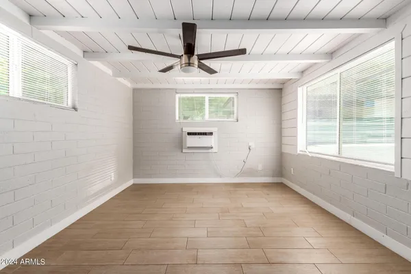 $999 | 3027 North 37th Street, Unit 6, Phoenix, AZ 85018