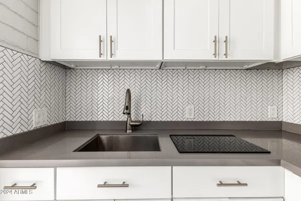 $999 | 3027 North 37th Street, Unit 6, Phoenix, AZ 85018