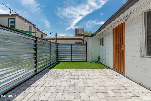 $999 | 3027 North 37th Street, Unit 6, Phoenix, AZ 85018