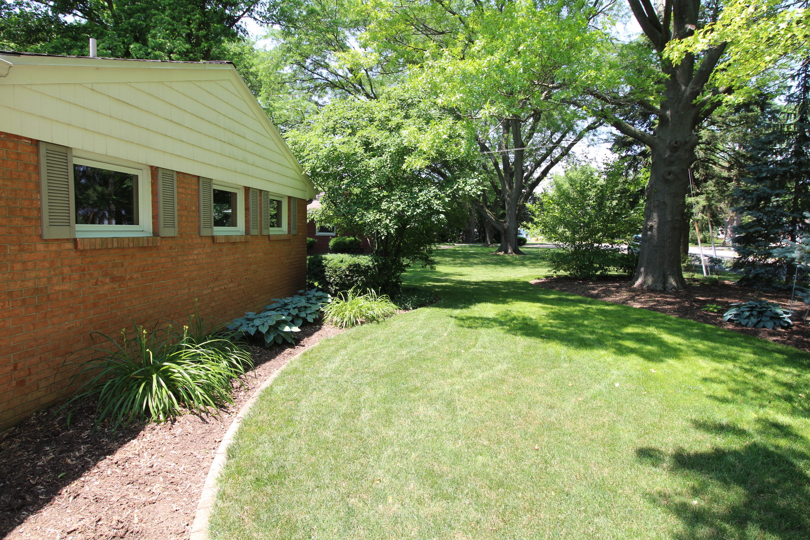 3 Ridgemont Road Normal, IL 61761 - Photo 4 of 33