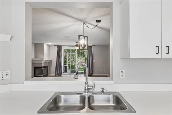 $1,975 | 2158 Clover Hill Road, Palm Harbor, FL 34683