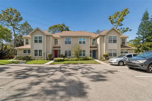 $1,975 | 2158 Clover Hill Road, Palm Harbor, FL 34683