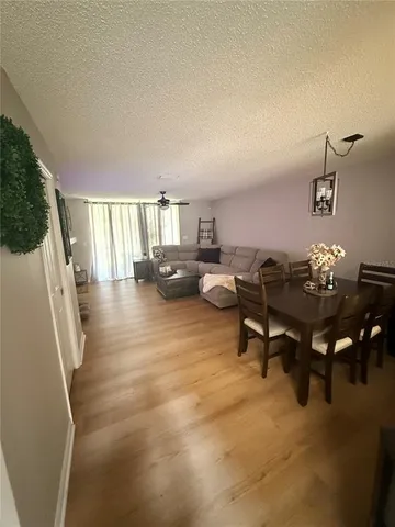 $2,500 | 2158 Clover Hill Road, Palm Harbor, FL 34683