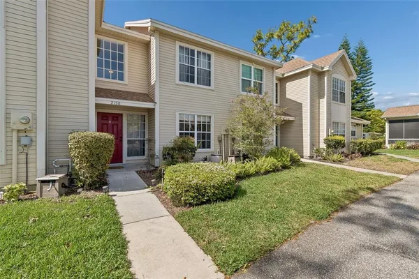$1,975 | 2158 Clover Hill Road, Palm Harbor, FL 34683