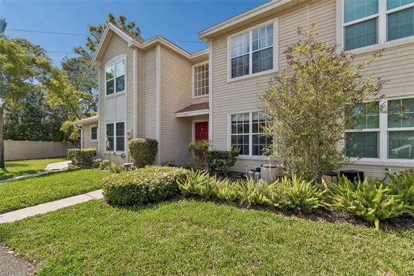 $1,975 | 2158 Clover Hill Road, Palm Harbor, FL 34683