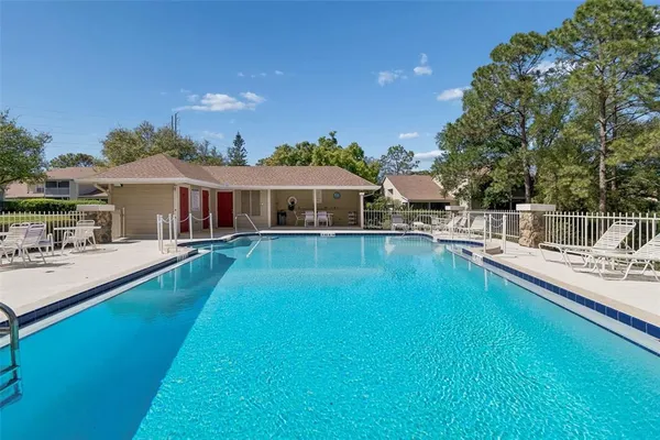 $1,975 | 2158 Clover Hill Road, Palm Harbor, FL 34683
