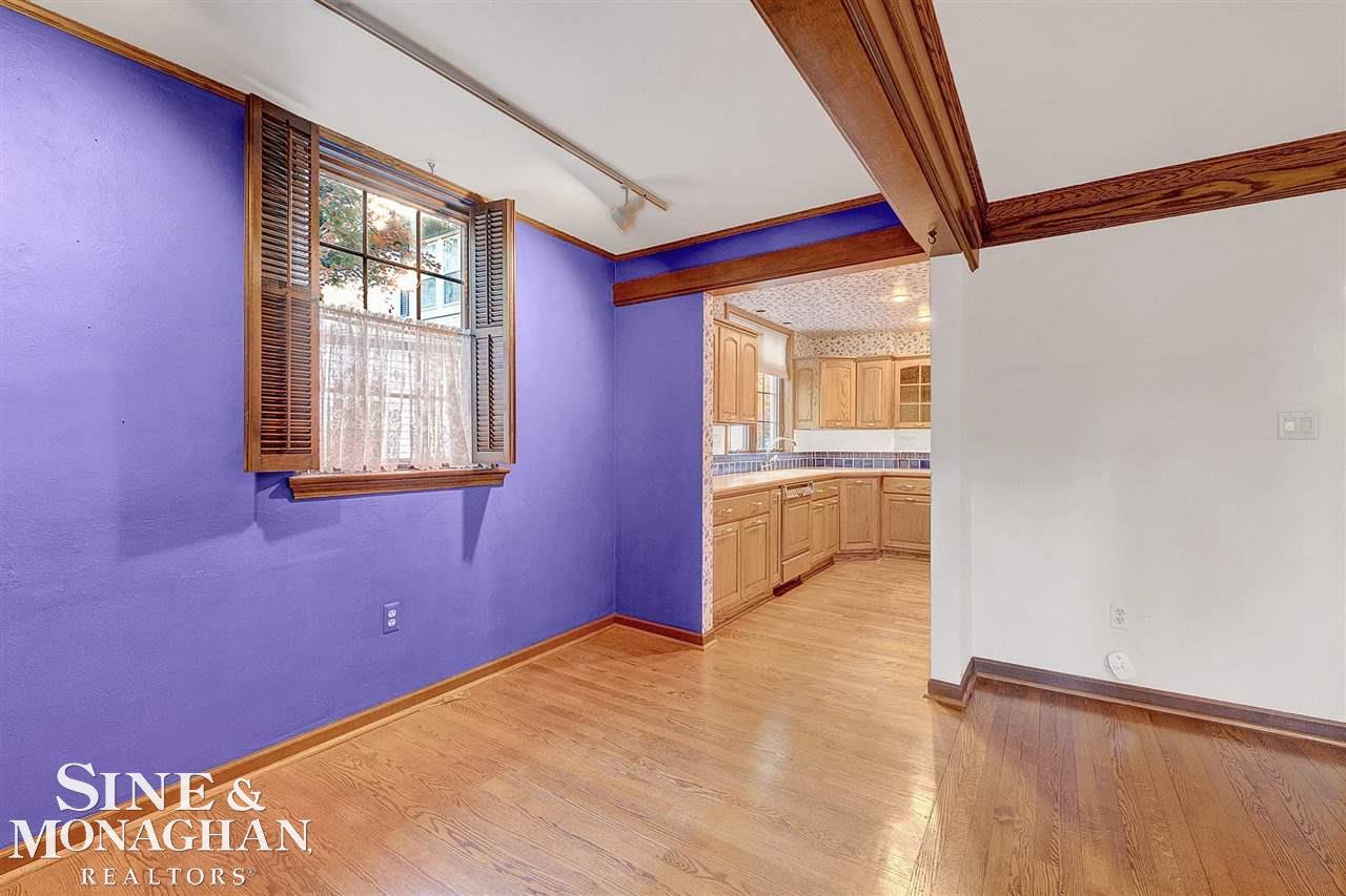 65 Moran Road Grosse Pointe Farms, MI 48236 - Photo 12 of 37