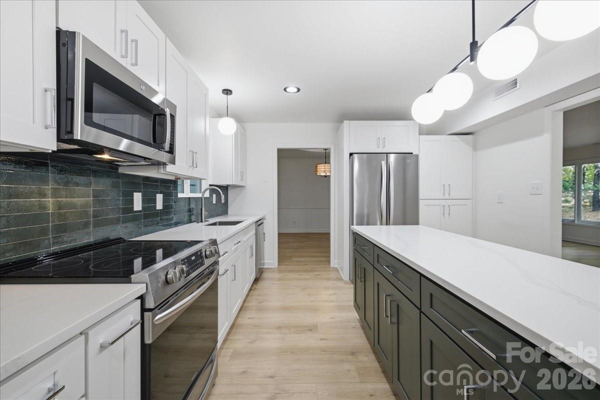 1107 Spring Fall Court Charlotte, NC 28213 - Photo 19 of 48 Gallery Image 19
