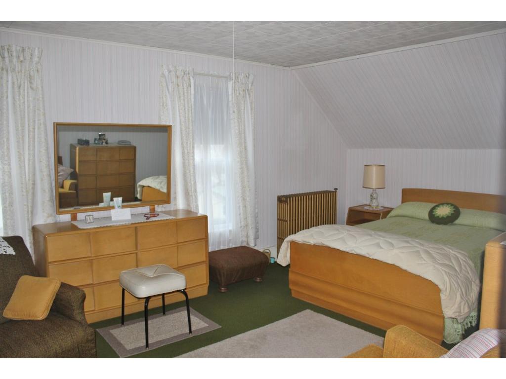 84 Merrill Street Springfield, VT 05156 - Photo 15 of 18
