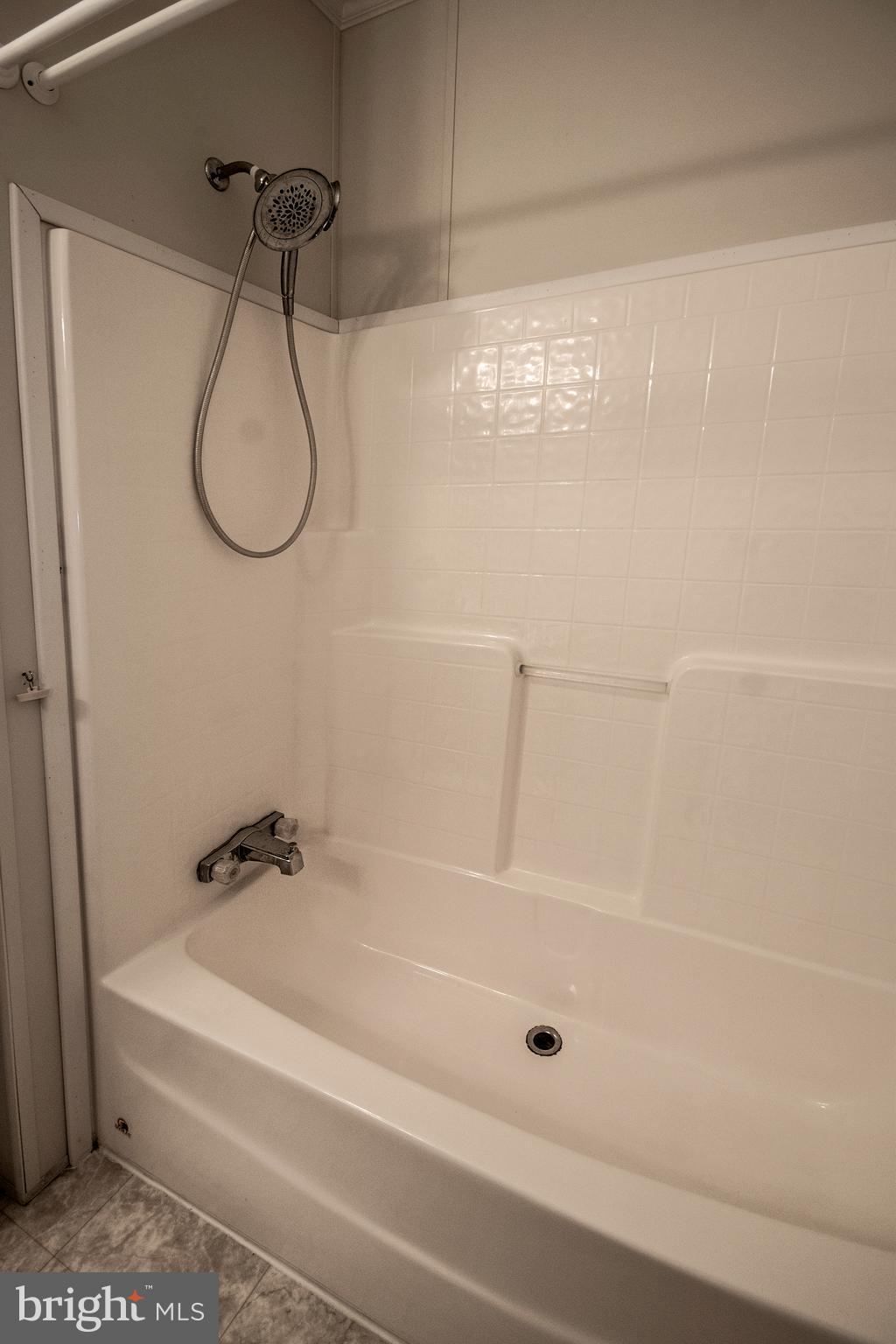 5511 Towles Mill Road Partlow, VA 22534 - Photo 17 of 22 Bath