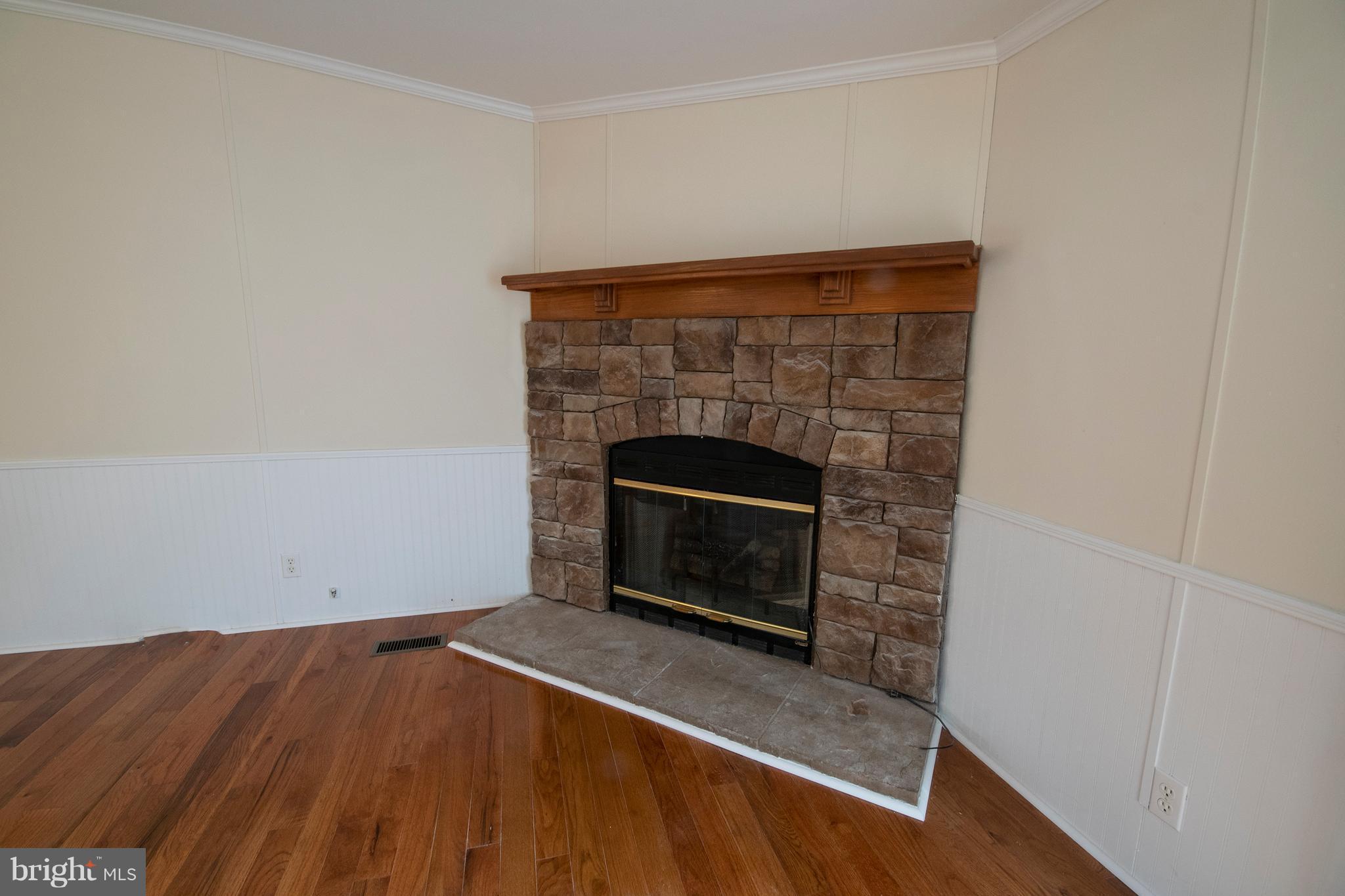 5511 Towles Mill Road Partlow, VA 22534 - Photo 8 of 22 Family Room