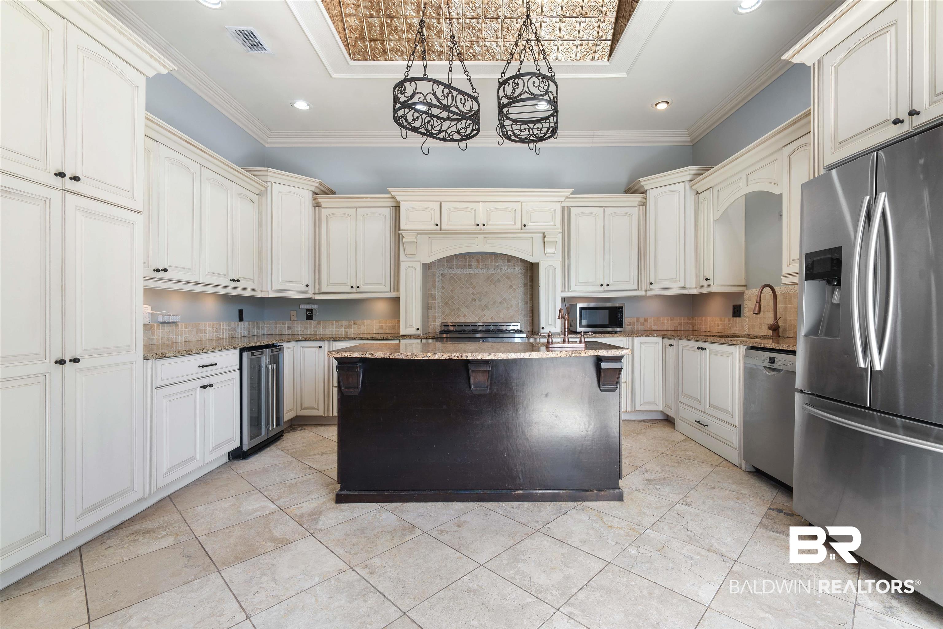 207 Dexter Avenue Mobile, AL 36604 - Photo 6 of 22