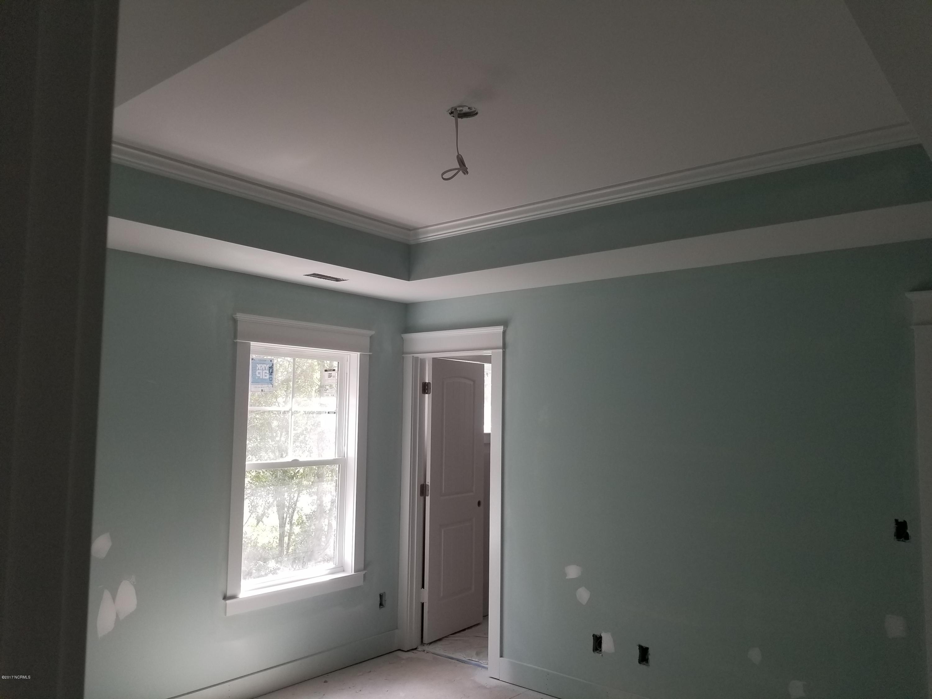 877 Washington Acres Road Hampstead, NC 28443 - Photo 8 of 10 20170930_132102