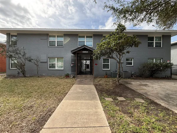 $1,440,000 | 9002 Ilona Lane, Unit 8, Houston, TX 77025