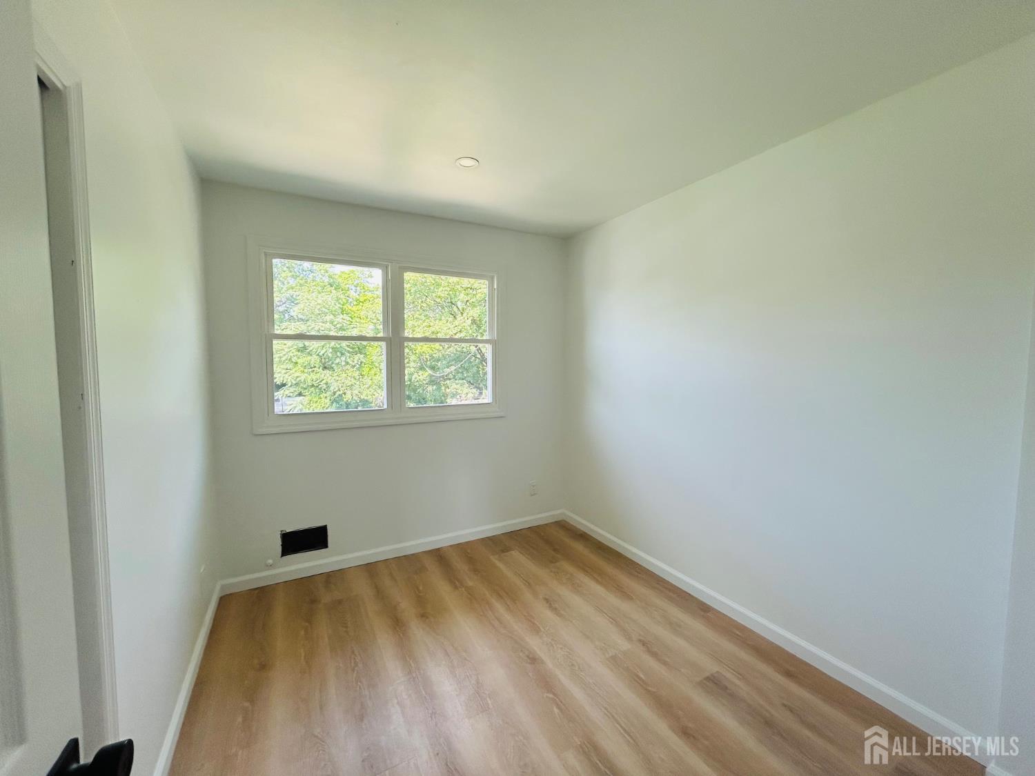 18 Millstone Road Somerset, NJ 08873 - Photo 9 of 9